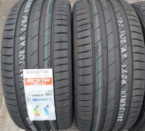 2X NEW KUMHO PS71 SPORT 225 45 ZR17 91Y CAR UHP TYRES 225 45 17 2254517