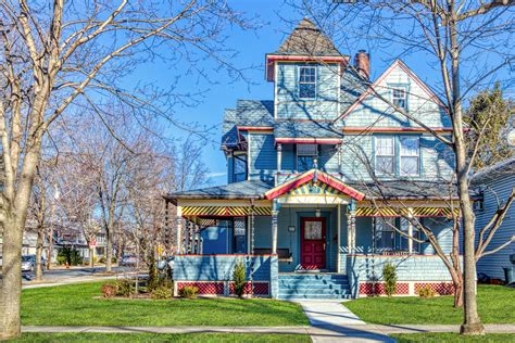 Fully Restored Floral Park Victorian Boasts Original Details, Modern