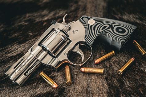 Gun Review: Colt Python Combat Elite Revolver - Shooting News Weekly