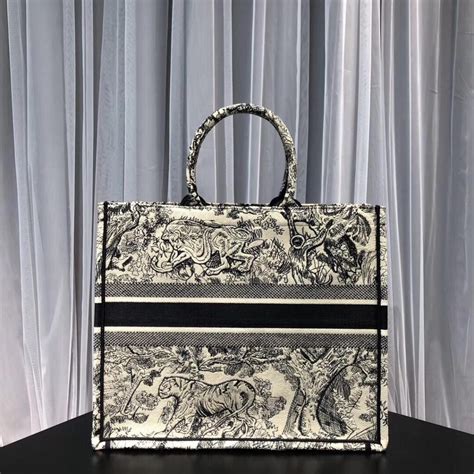 Replica Dior Book Tote Bag Embroidered Canvas Alimorluxury