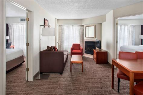 Somerset, NJ Hotels with 2-Bedroom Suites with Kitchen | Residence Inn Somerset