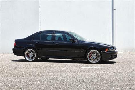 2002 BMW M5 E39 The Studio