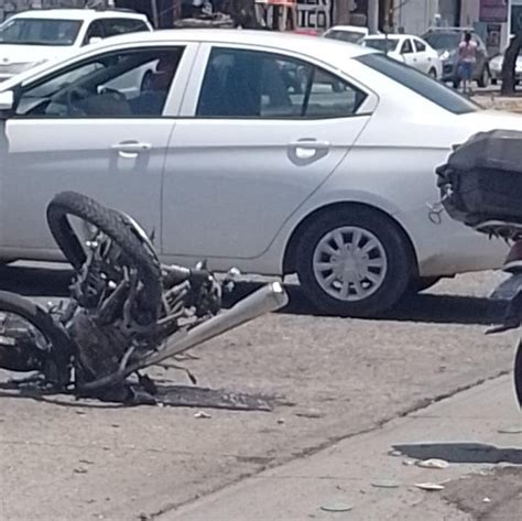 Le N Conductor Atropella A Motociclista Intenta Huir Y Choca A Otros