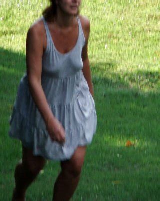 Sunbathing Milf Porn Pictures Xxx Photos Sex Images Pictoa