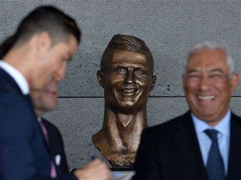 ¡para No Parar De Reír Los Memes De La Estatua De Cristiano Ronaldo