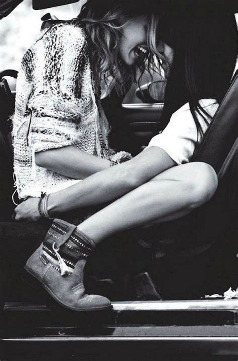 Pin By T On Sapphics Lgbt Love Girls In Love Lesbian Love