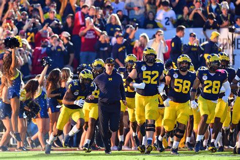 Michigan vs Washington: College Football Playoff National Championship ...