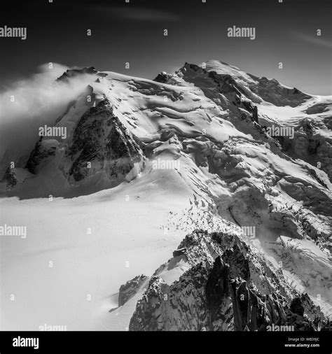 Mont Blanc Range Hi Res Stock Photography And Images Alamy