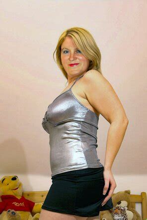 Lyudmila Canon EOS D Lyudmila Porn Pic