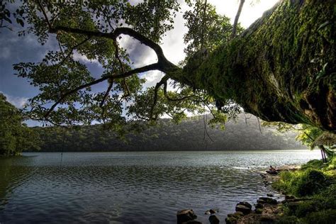 The Greenish Lake Bulusan!