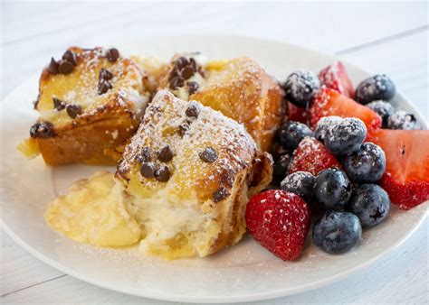 Cannoli French Toast Bake12 Martins Famous Potato Rolls And Bread