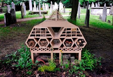 27 Incredibly Beautiful Bee Hotels And Why You Should Build One Off