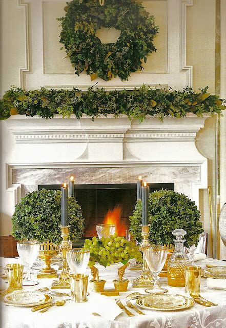 The Many Colors Of Christmas By Carolyne Roehm Home Design Interior