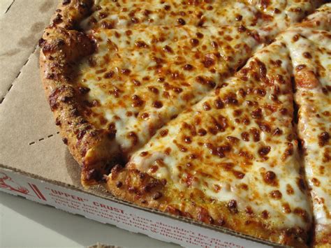 dominos cheese pizza