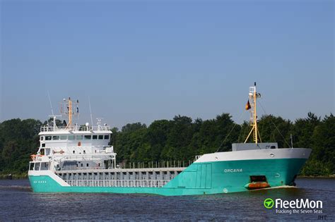 Photo Of CELTIC IBTUNE IMO 9353711 MMSI 232032365 Callsign MIMX2