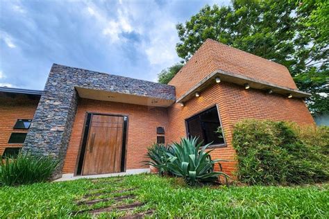 Vendo Hermosa Casa En Luque Barrio Molino A Cuadras Del Cit Y Academia