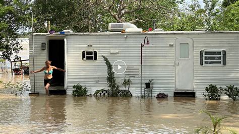 Floodwaters Inundate Texas - The New York Times