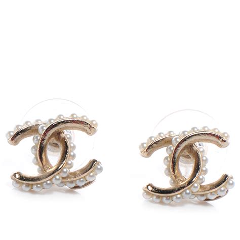 CHANEL Pearl CC Logo Earrings Gold 62116