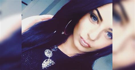 21 årig poserer i sin nye bikini og tager et billede det reddede hendes liv