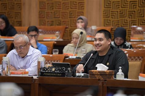 Raker Dengan Komisi X Dpr Ri Menpora Dito Bahas Rka K L Dan Rkp