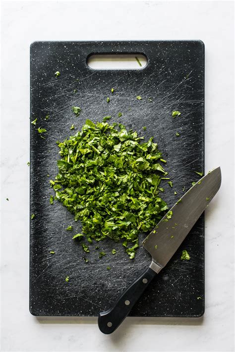 cilantro how to chop 4