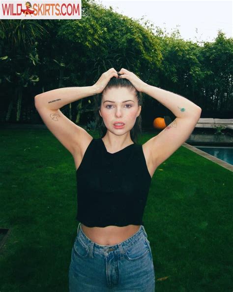 Sammi Hanratty Sammihanratty Nude Instagram Leaked Photo