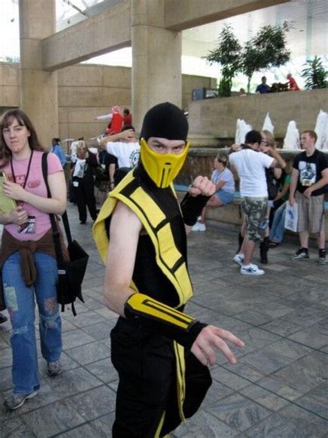 Mortal Kombat And Cosplays 21 Pics