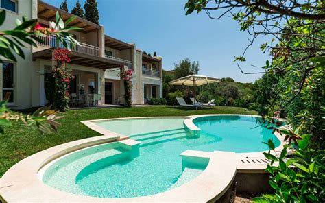 Luxury Villas vacations in Italy | Select Italy