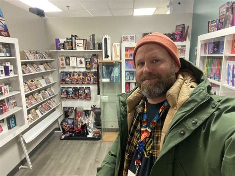 Le Dernier Sex Shop De Sept Les Urbania