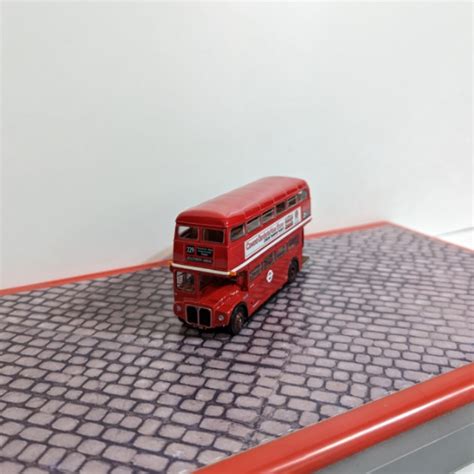 EFE 31504 AEC Routemaster London Transport 1 76 Scale Model