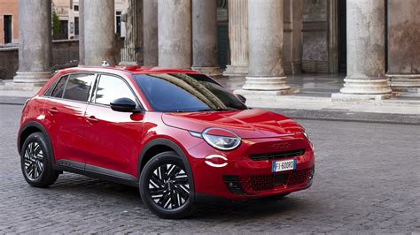 Fiat E Electric Crossover Revealed