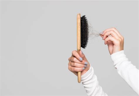 Sa brosse à cheveux comment la nettoyer