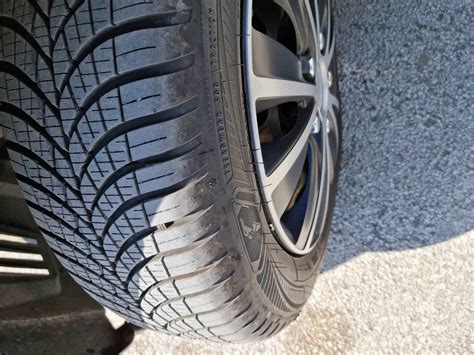 Goodyear Vector Seasons Gen R H Xl