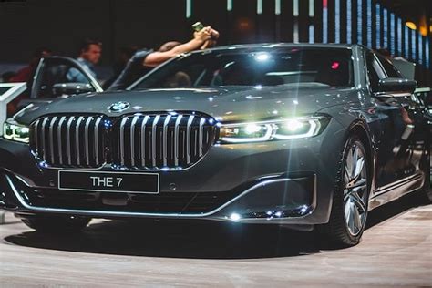 The Ultimate Guide to Stress-Free Airport Transfers in Dubai - Luxury ...