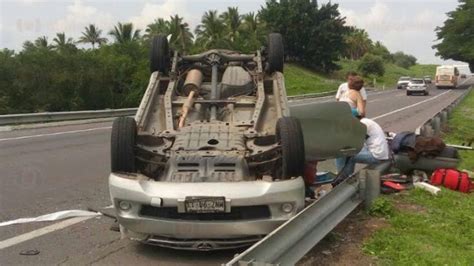 Accidente En La Autopista Siglo Xxi Deja Cinco Lesionados