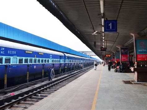 india  worlds longest railway platform  karnataka timestravel