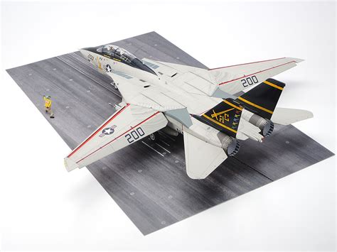 Tamiya Tam Grumman F A Tomcat Maquette D Avion En Plastique Bleu