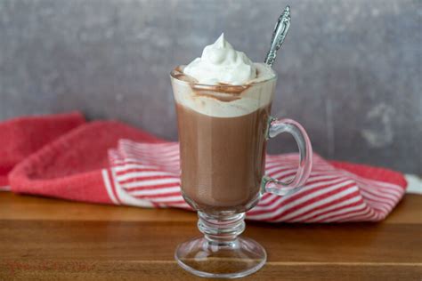 Whipping Cream vs Heavy Cream vs Double Cream: what's the difference ...