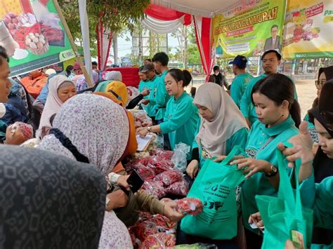 Gerakan Pangan Murah Pemkot Madiun Diserbu Warga