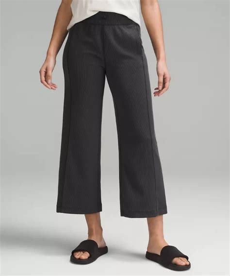 Ribbed Softstreme Mid Rise Wide Leg Cropped Pant 25 Lululemon Hong