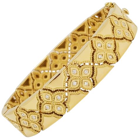 Roberto Coin Primavera 18 Karat Yellow Gold Diamond Bracelet At 1stdibs