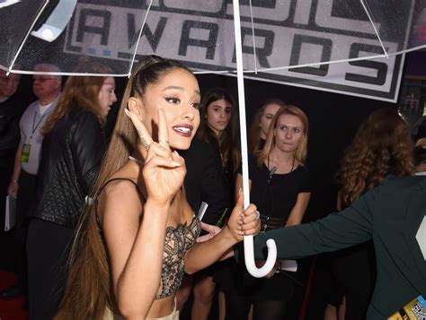 What You Didn't See on TV at the American Music Awards 2016 | Glamour