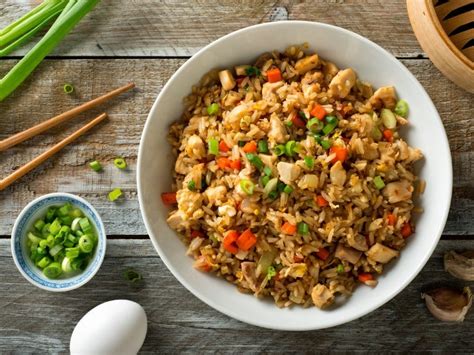 Yakimeshi: receta en 20 minutos y con todo lo que te sobra en el refri