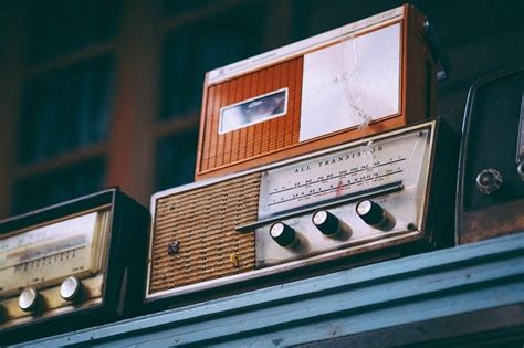 História da rádio desde suas origens até os dias atuais