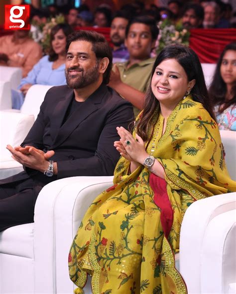 Galatta Media On Twitter Thaladhoni And Sakshi Dhoni At