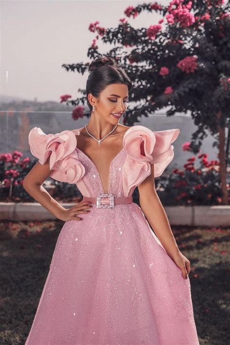 Pin De Paloma Barragan En Pink Vestidos De Novia Rústicos Vestidos