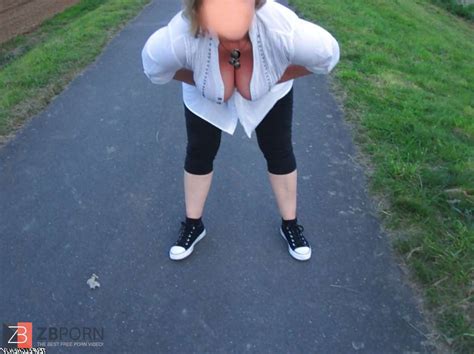 Nackte Titten Unter Der Bluse Oder Dem Kleid Zb Porn