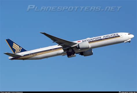 9V-SWA Singapore Airlines Boeing 777-312ER Photo by Chris Pitchacaren ...