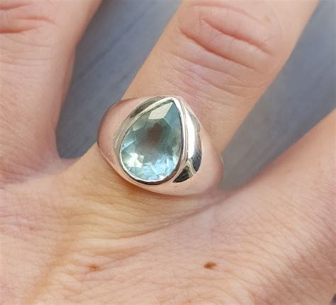 Zilveren Ring Met Druppelvormige Facet Aquamarijn 17 Mm Zilveren