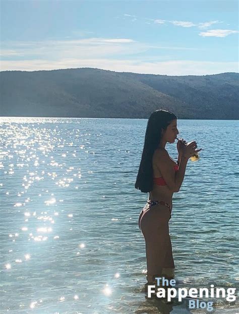 Melina Aw Mischiidc Nude Leaks Photo 10 TheFappening